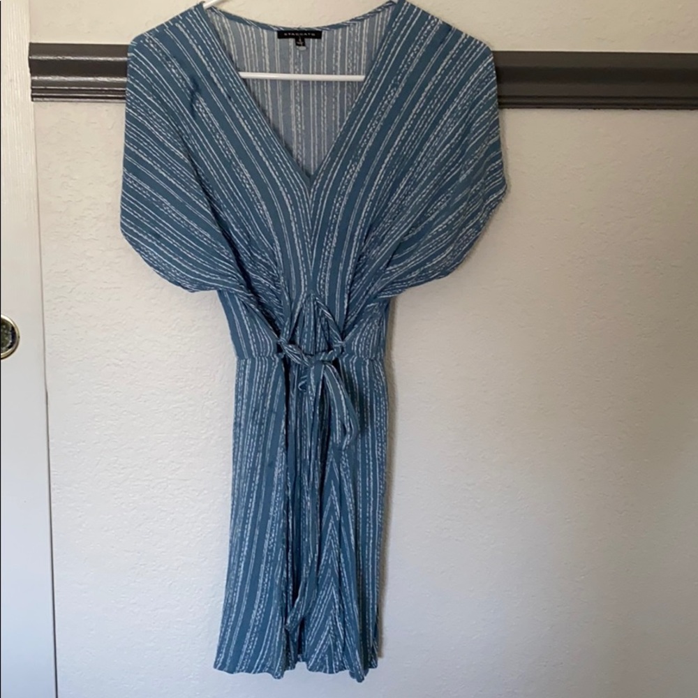 Blue short sleeve dress